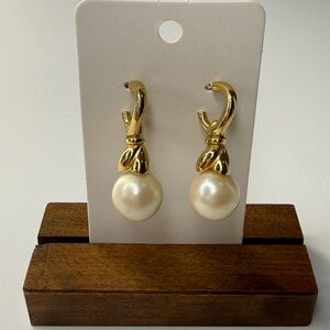 🚨3 for $15🚨 Faux Pearl Drop Earring